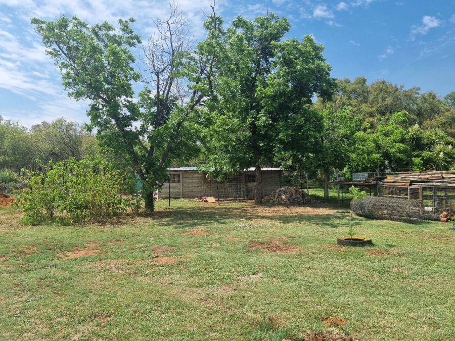 Commercial Property for Sale in Zuurplaat A H North West